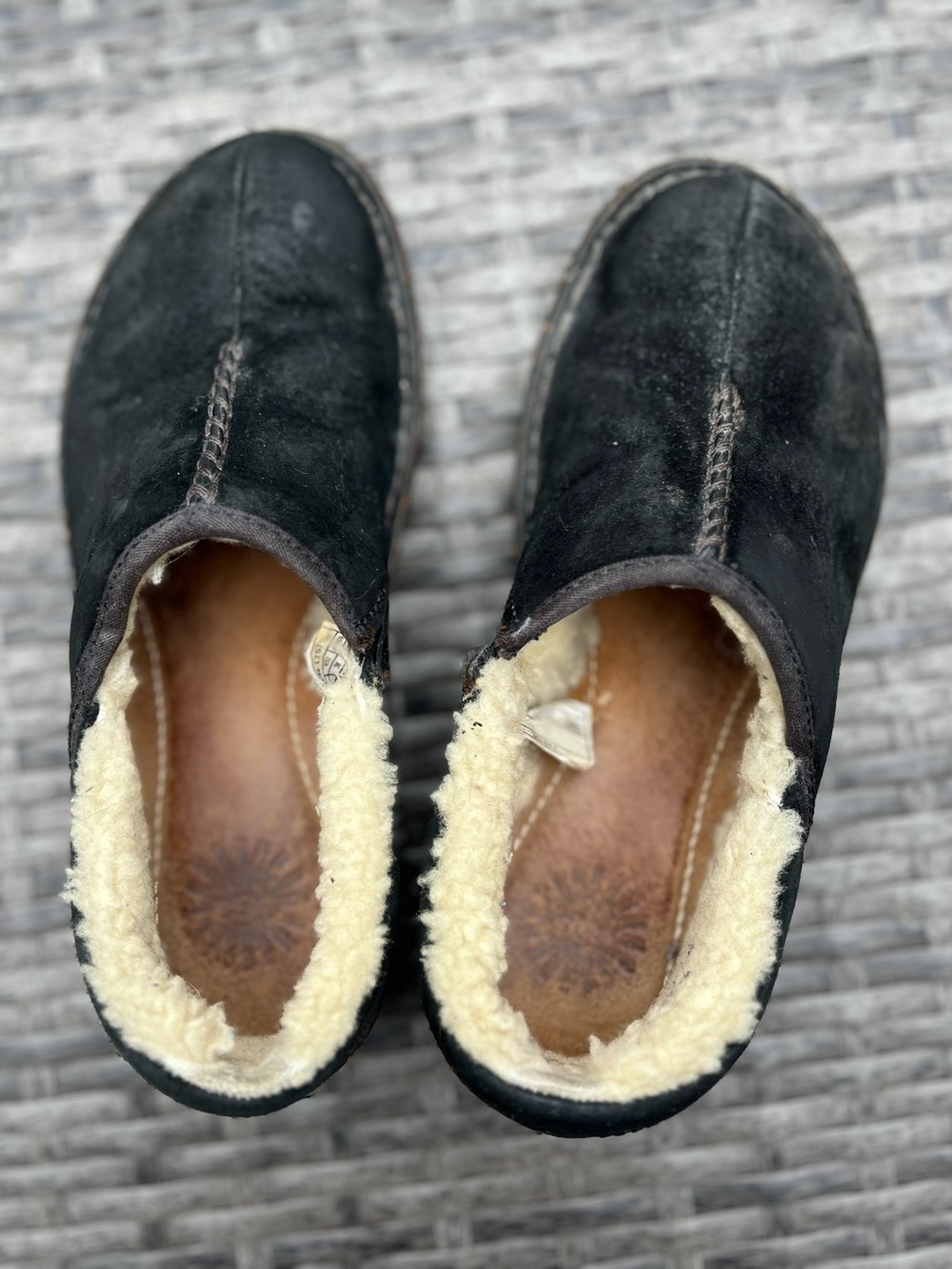 UGG Black Suede Slip-On Mule with Cream Shearling Inner - Picture 4 of 9